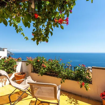 Casa de Férias Il Pettirosso In Positano