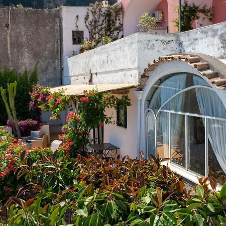 Casa de Férias Il Pettirosso In Positano