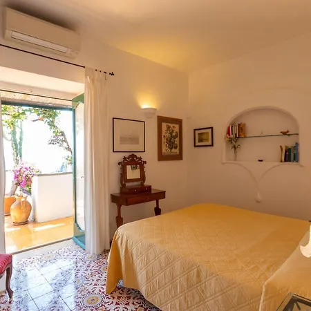 Il Pettirosso In Positano