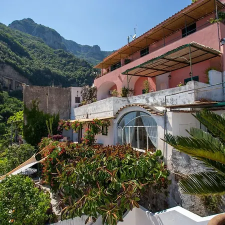 Il Pettirosso In Nyaraló Positano