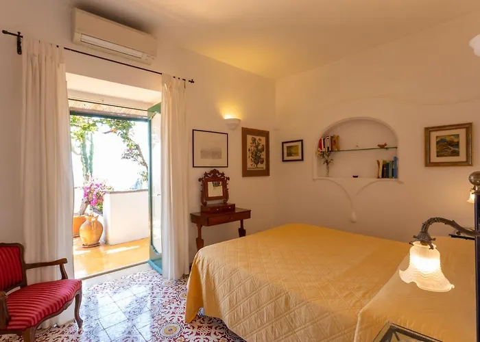 Il Pettirosso In Positano